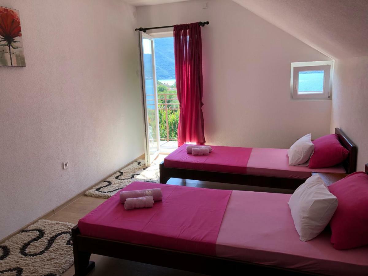 Apartman Nina2 Risan Exteriör bild